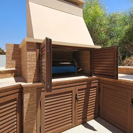 Michaella - 500m From Golden Вилла