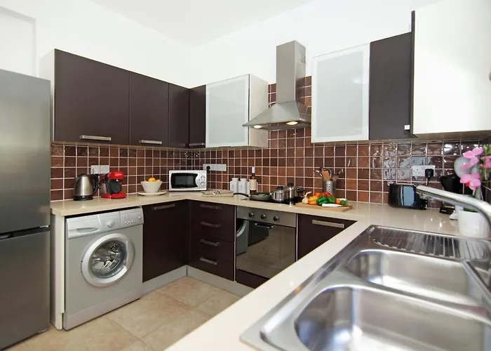 Michaella - 500m From Golden Paralimni