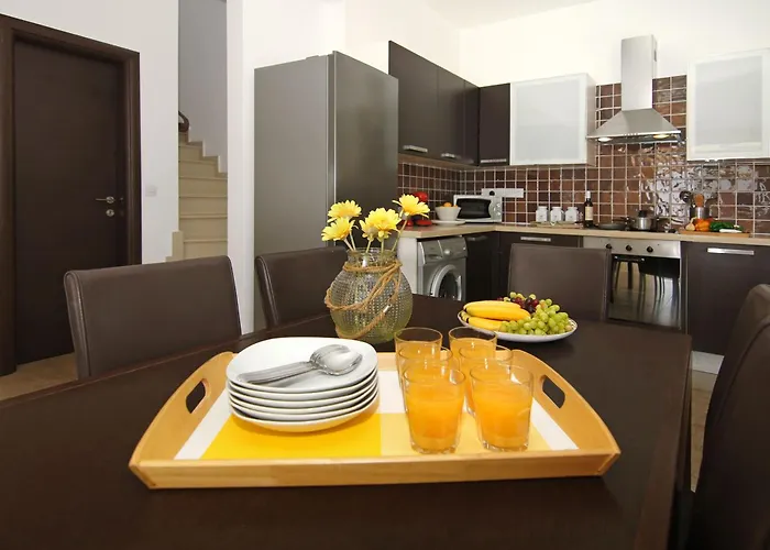 Vila Michaella - 500m From Golden Paralimni