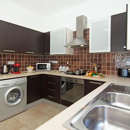 Michaella - 500m From Golden Paralimni