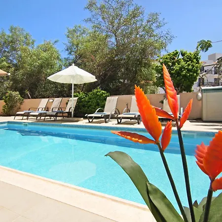 Michaella - 500m From Golden