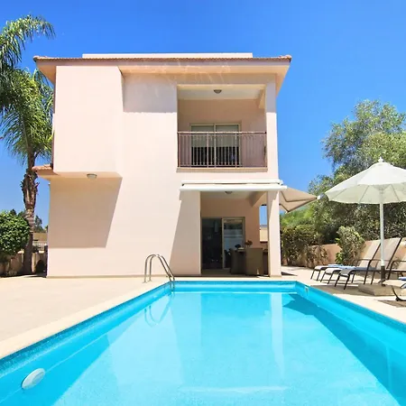 Michaella - 500m From Golden Paralimni