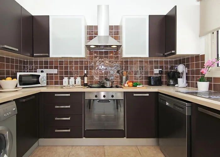 Michaella - 500m From Golden Paralímni