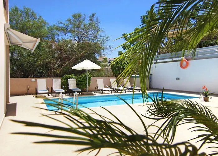 Michaella - 500m From Golden Paralímni